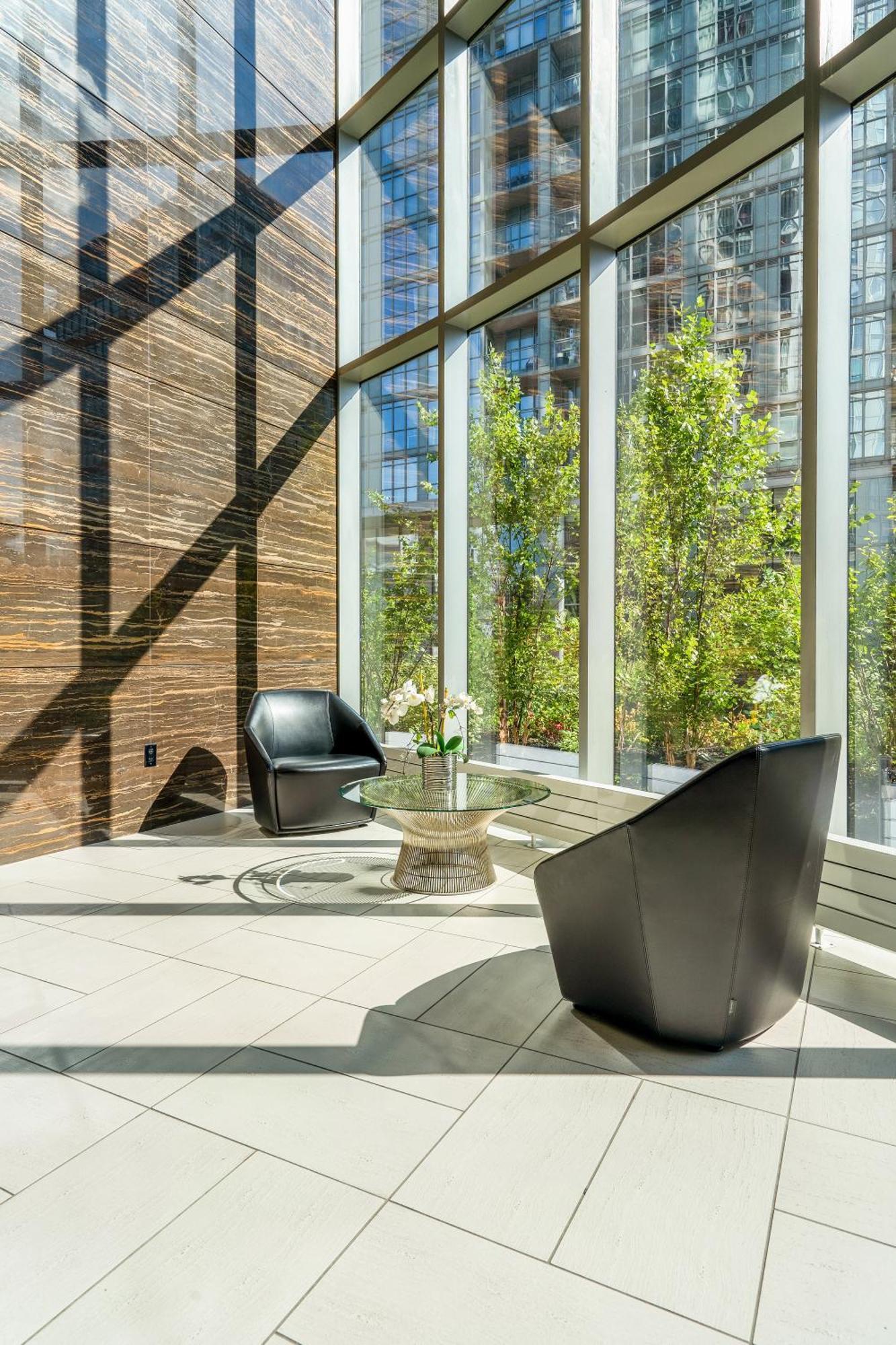 Exquisite Condos By Cn Tower With Parking Toronto Exteriör bild